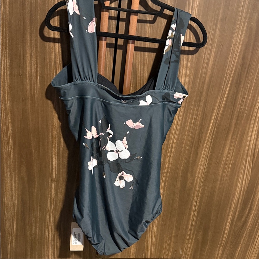 Albion The Victoria Floral One-Piece Swimsuit - Picture 6 of 7